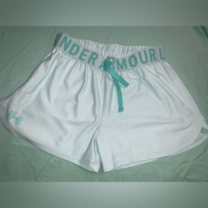 NWOT Under Armour girls shorts